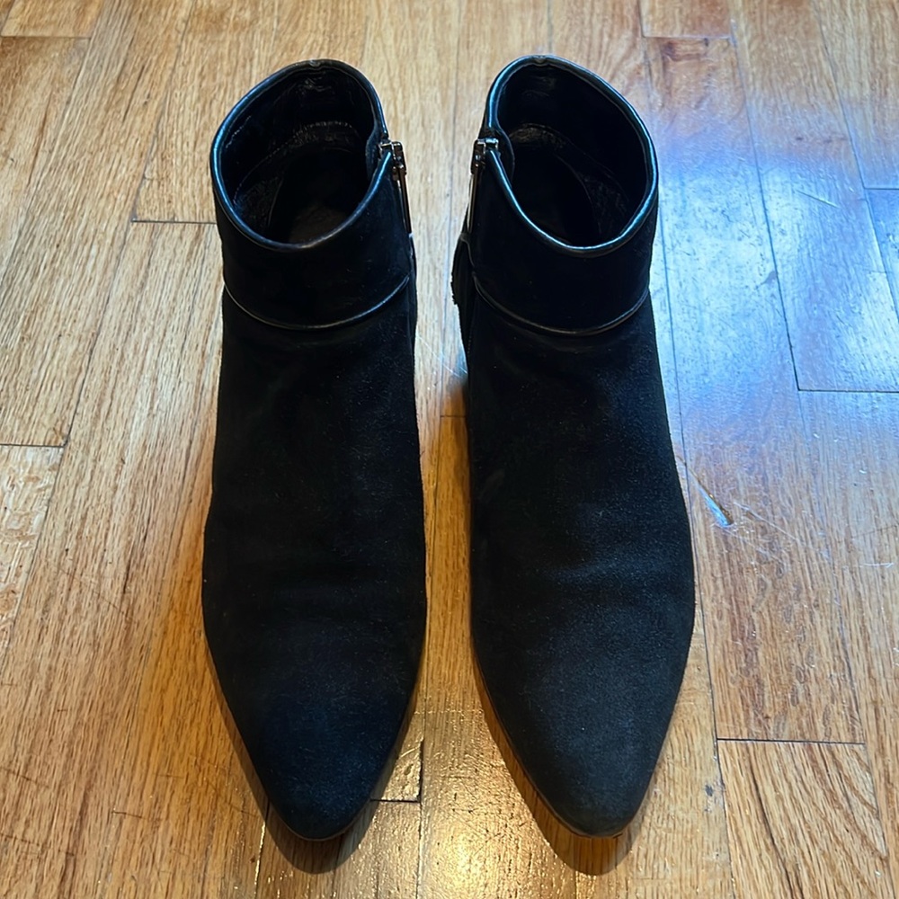 Aquatalia black suede booties size 9.5